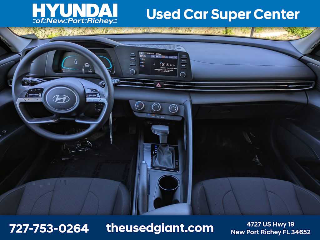 Thumbnail: 2025 Hyundai Elantra - 15