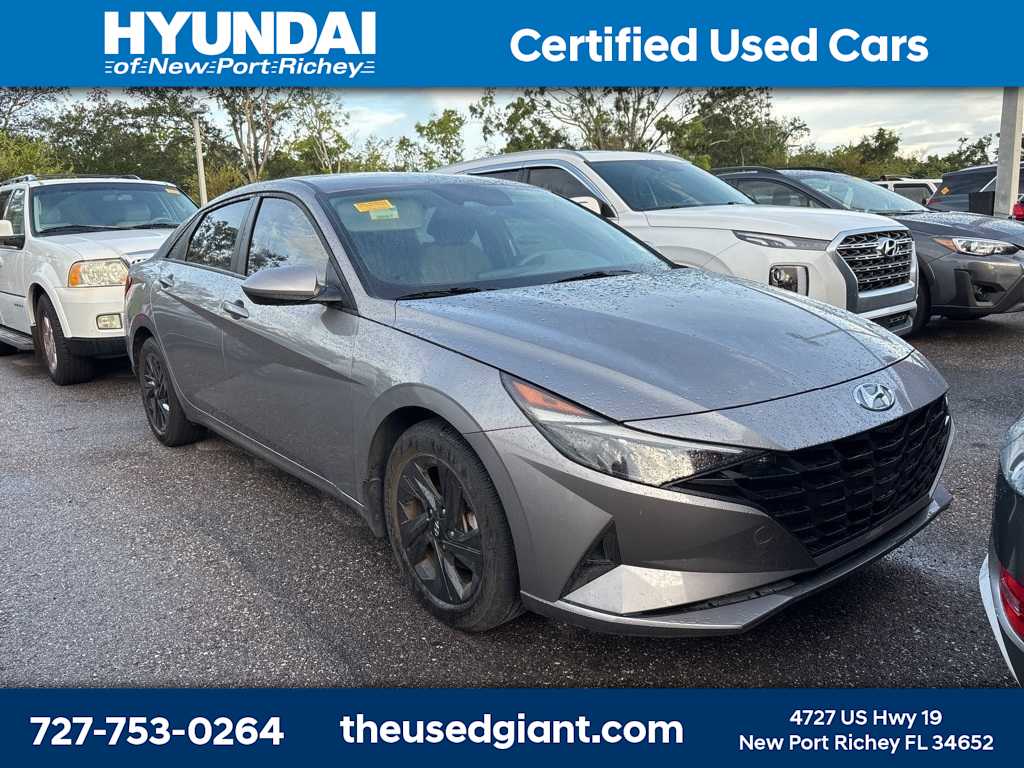 Thumbnail: 2023 Hyundai Elantra - 4