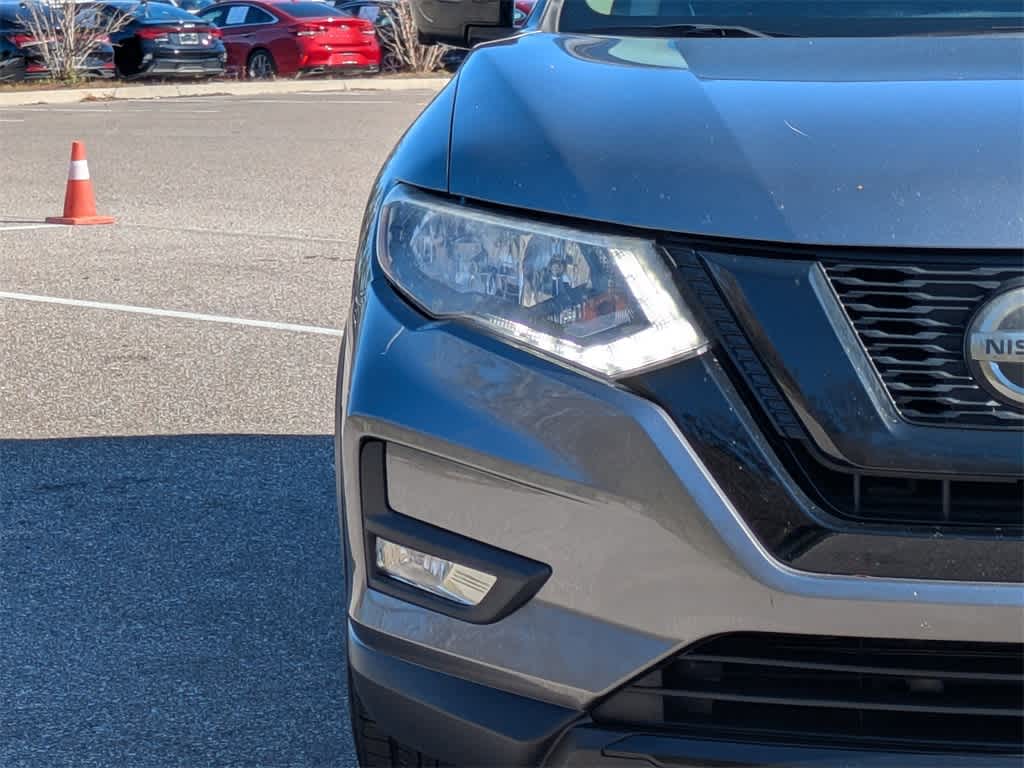 Thumbnail: 2018 Nissan Rogue - 9