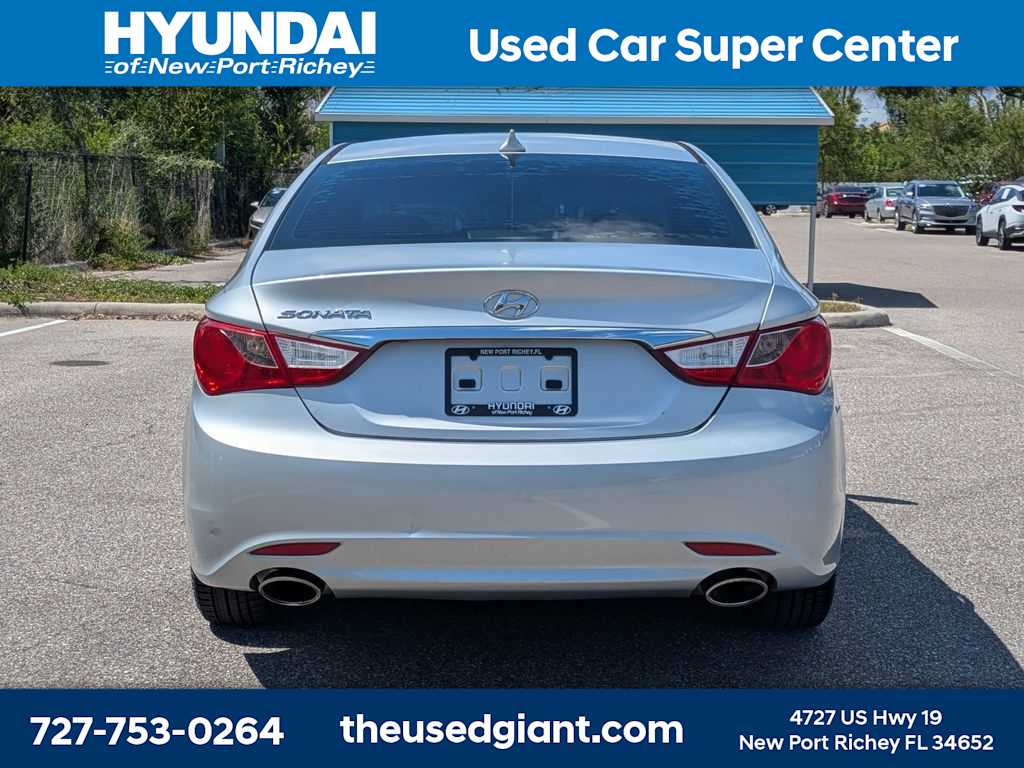 Thumbnail: 2013 Hyundai Sonata - 4