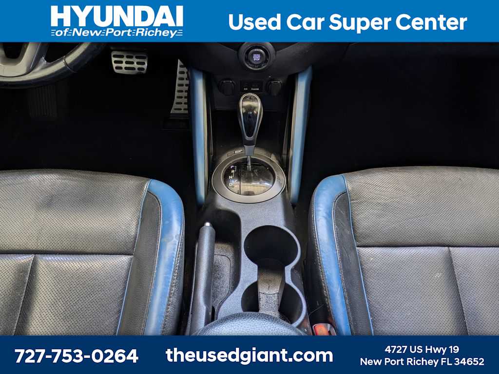 Thumbnail: 2013 Hyundai Veloster - 20