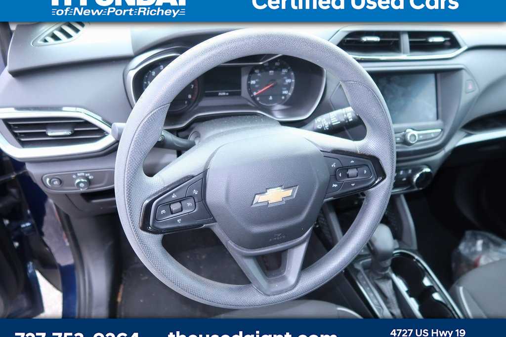 Thumbnail: 2023 Chevrolet TrailBlazer - 10