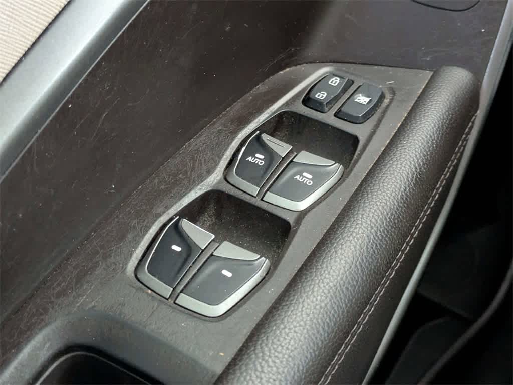 Thumbnail: 2017 Hyundai Santa Fe - 28