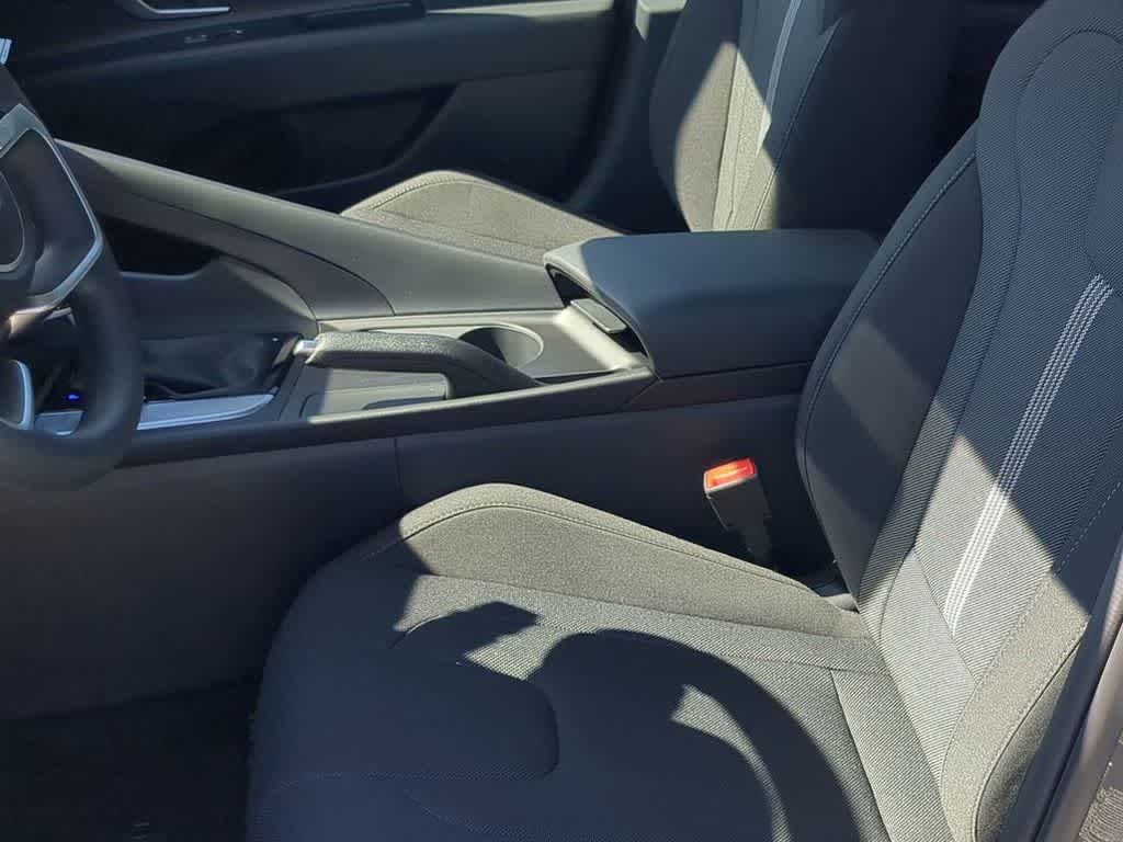 Thumbnail: 2026 Hyundai Elantra - 17