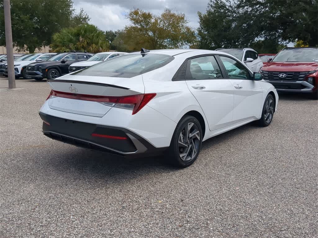 Thumbnail: 2025 Hyundai Elantra - 6
