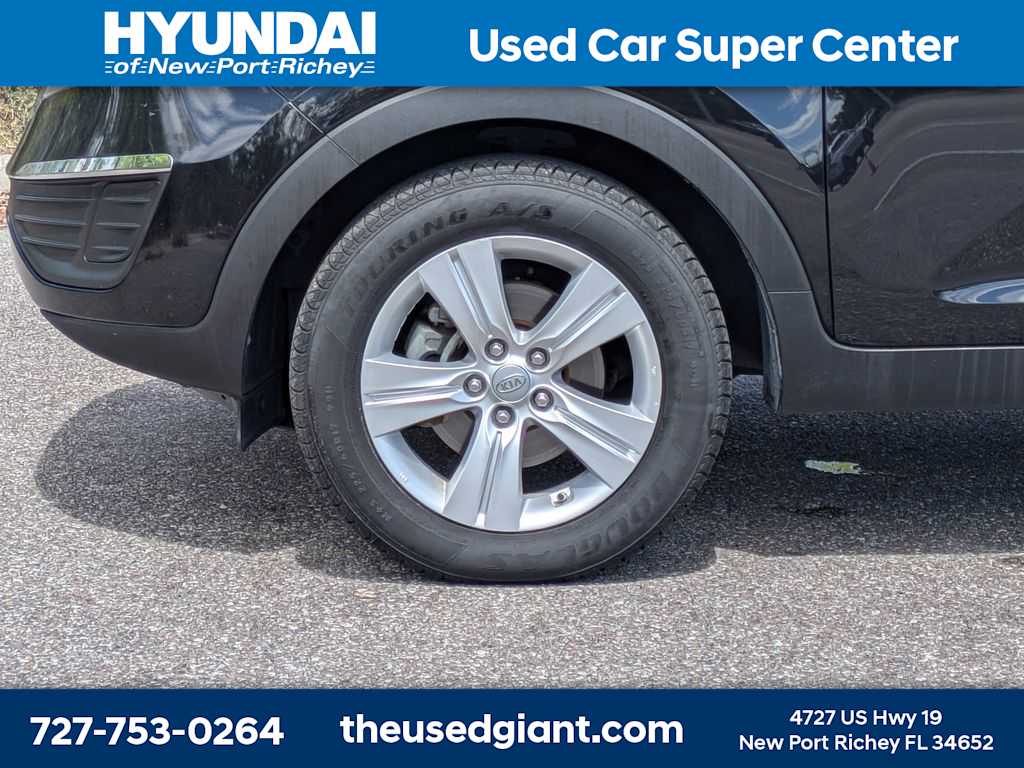 Thumbnail: 2011 Kia Sportage - 10