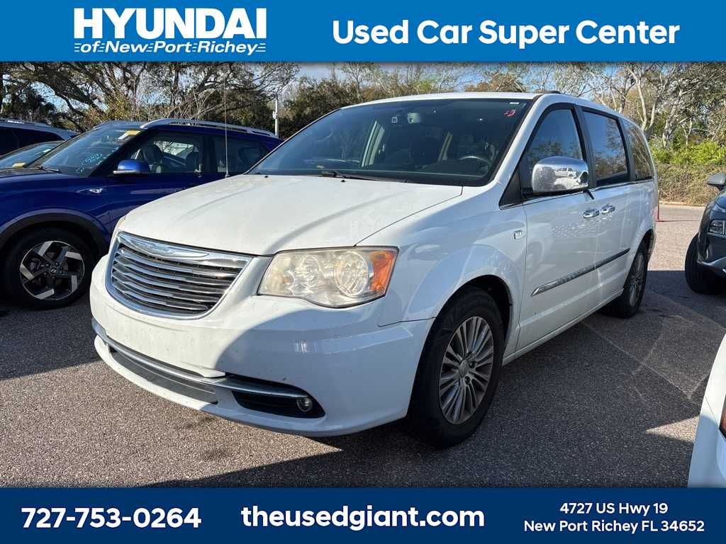 2014 Chrysler Town & Country Touring -
                  New Port Richey, FL