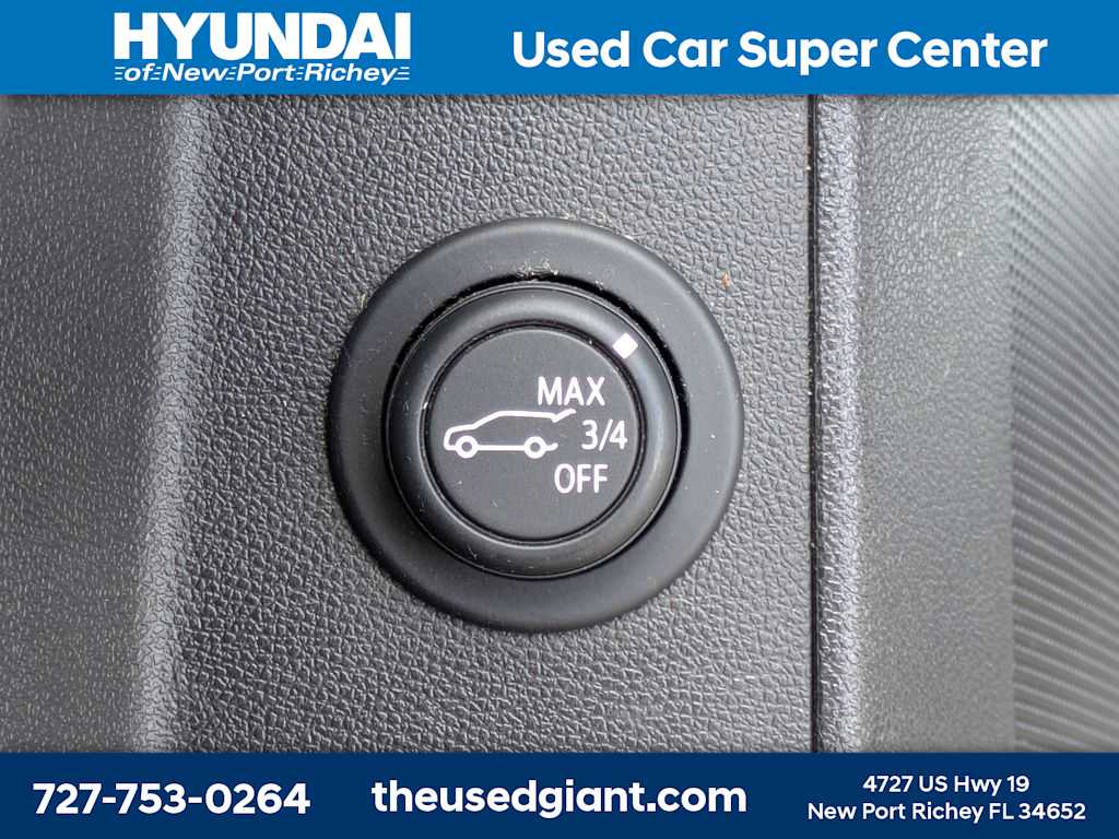 Thumbnail: 2021 Chevrolet Equinox - 31