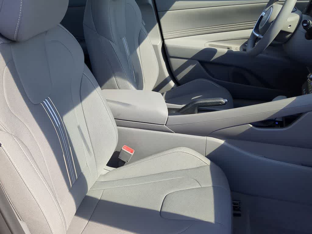 Thumbnail: 2026 Hyundai Elantra - 21