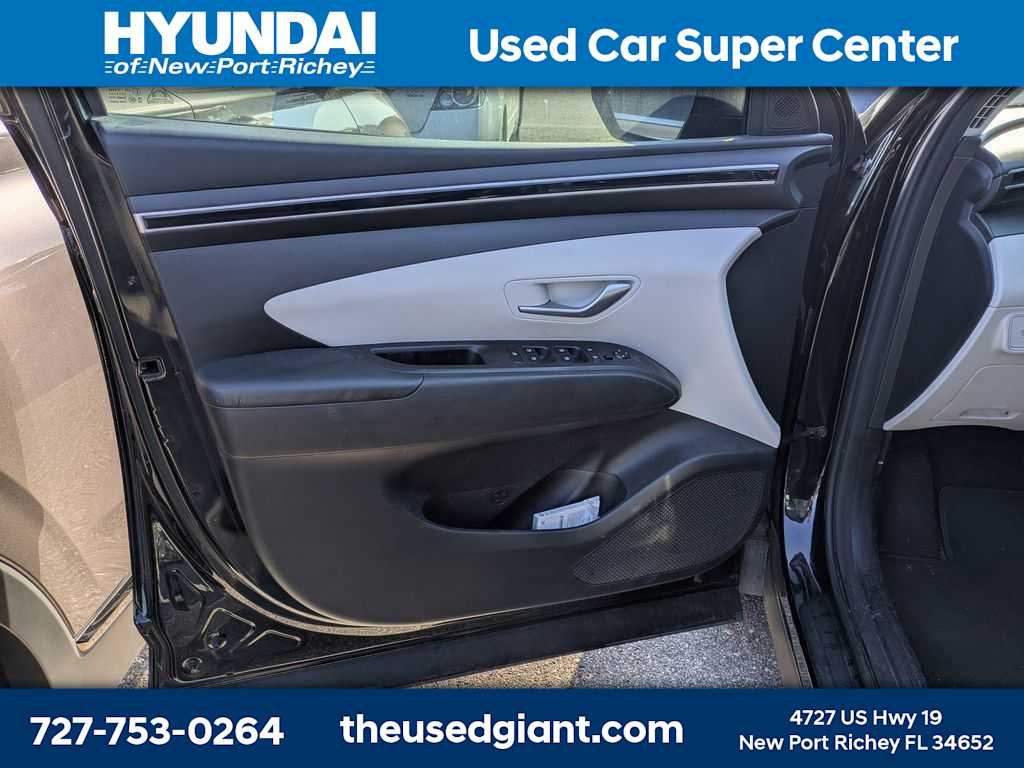 Thumbnail: 2022 Hyundai Tucson - 9