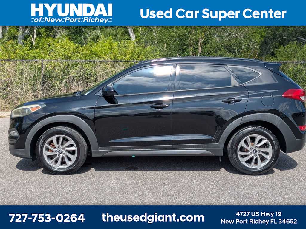 Thumbnail: 2016 Hyundai Tucson - 2