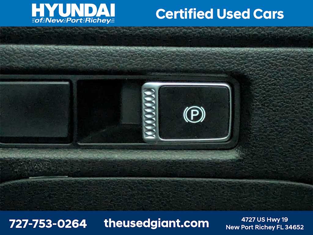 Thumbnail: 2023 Hyundai Santa Fe - 32