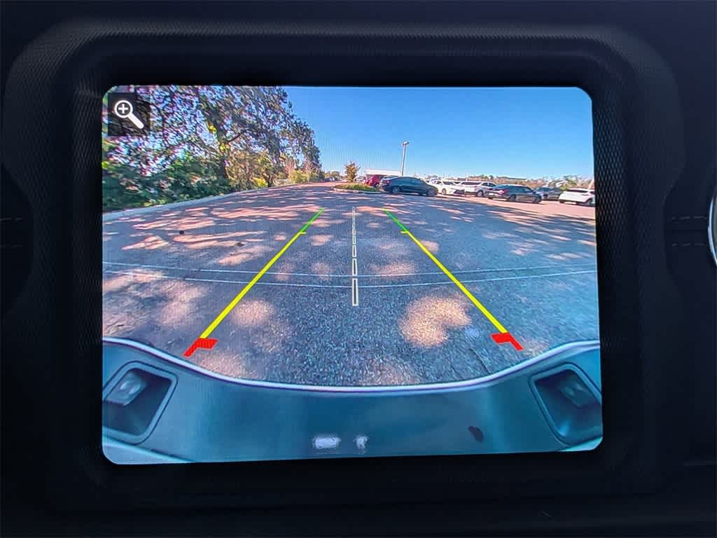 Thumbnail: 2023 Jeep Gladiator - 23