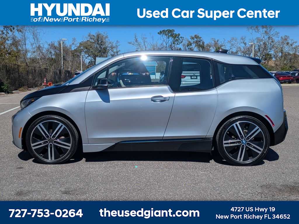 Thumbnail: 2015 BMW i3 - 2