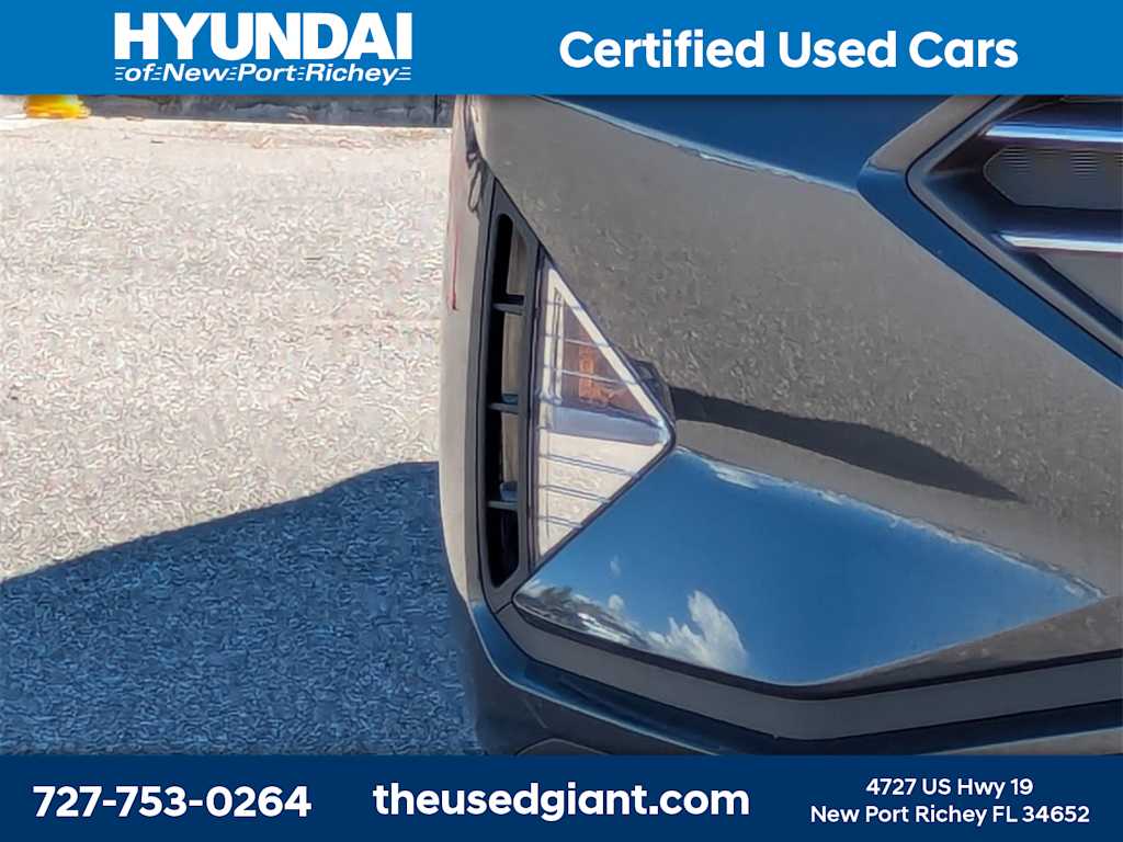 Thumbnail: 2020 Hyundai Elantra - 10