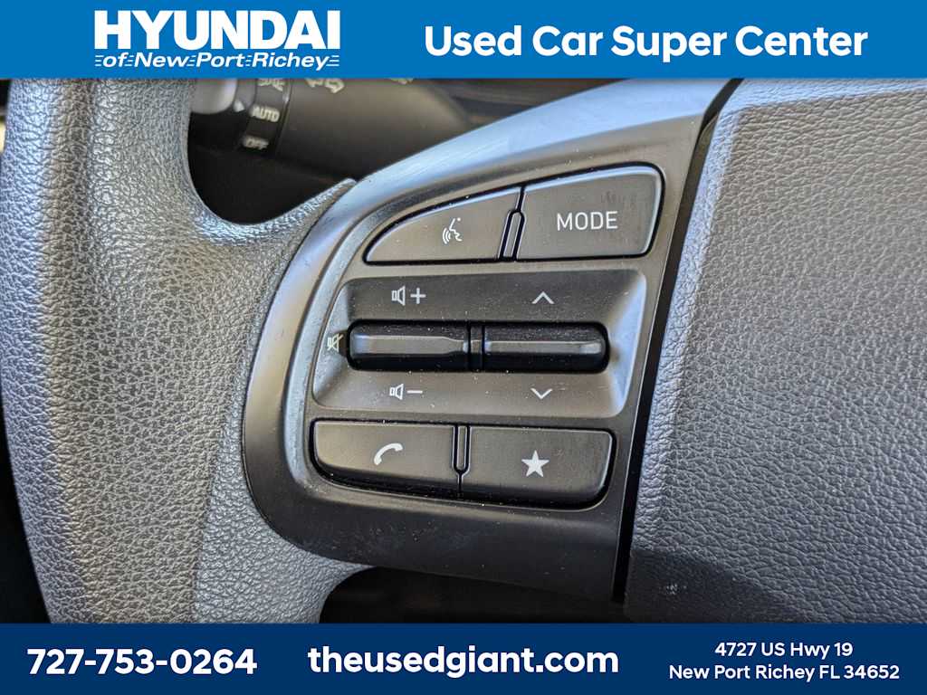 Thumbnail: 2023 Hyundai Venue - 24