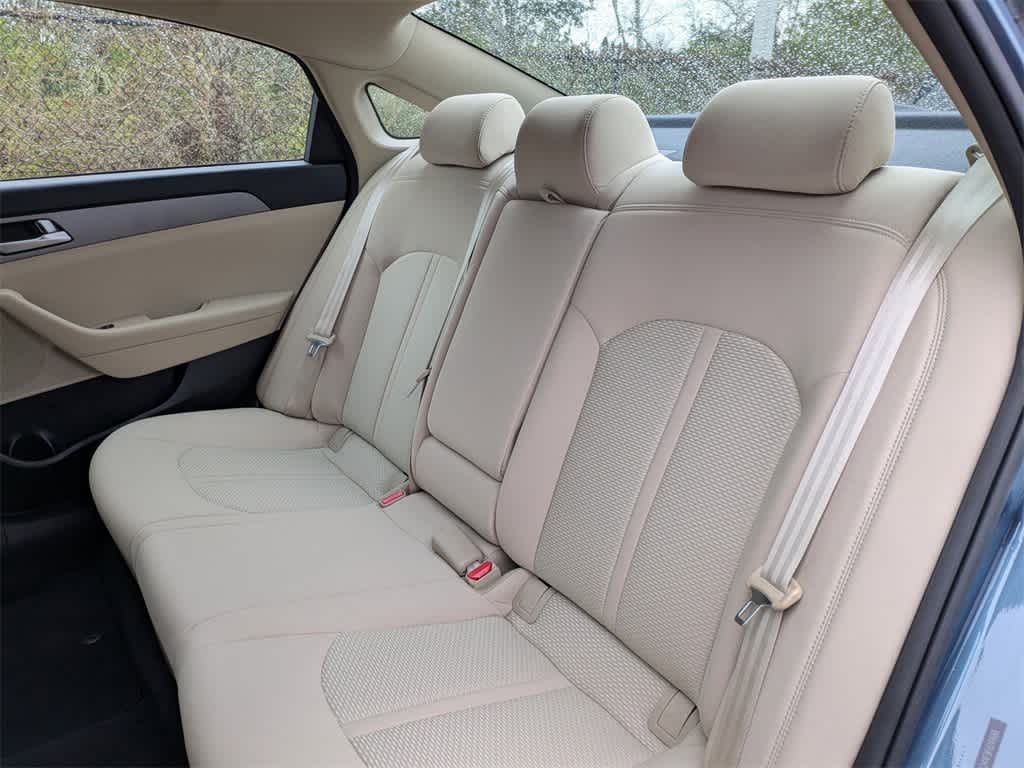 Thumbnail: 2015 Hyundai Sonata - 13