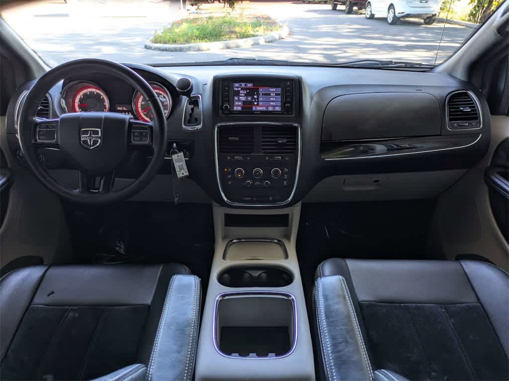 Thumbnail: 2018 Dodge Grand Caravan - 21
