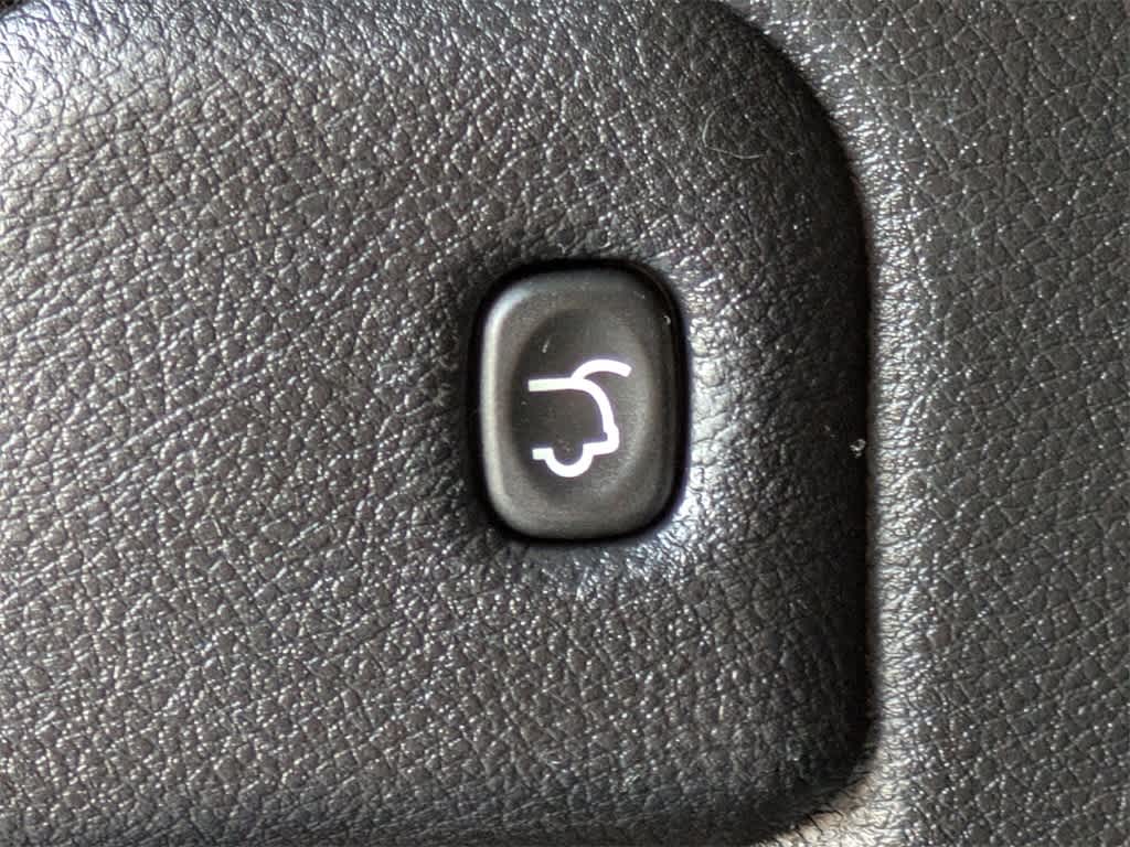 Thumbnail: 2016 Jeep Grand Cherokee - 13