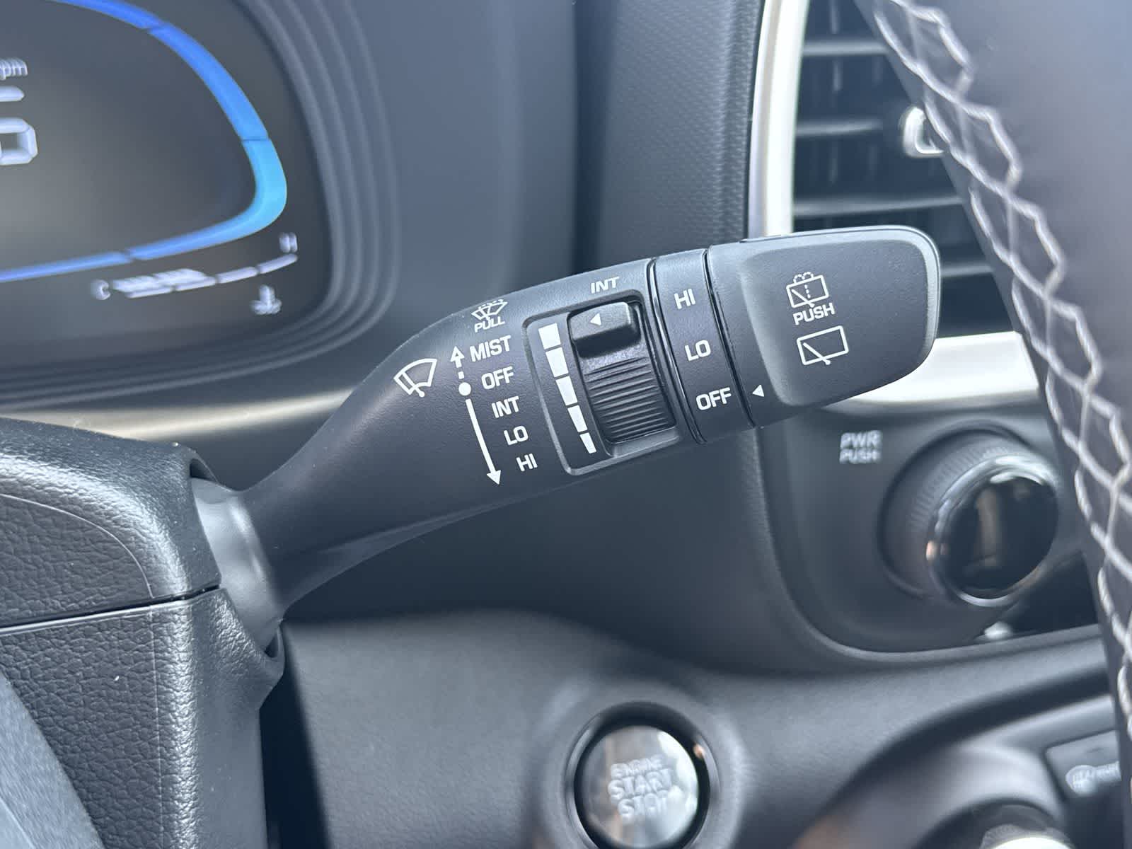 2025 Hyundai Venue SEL 25