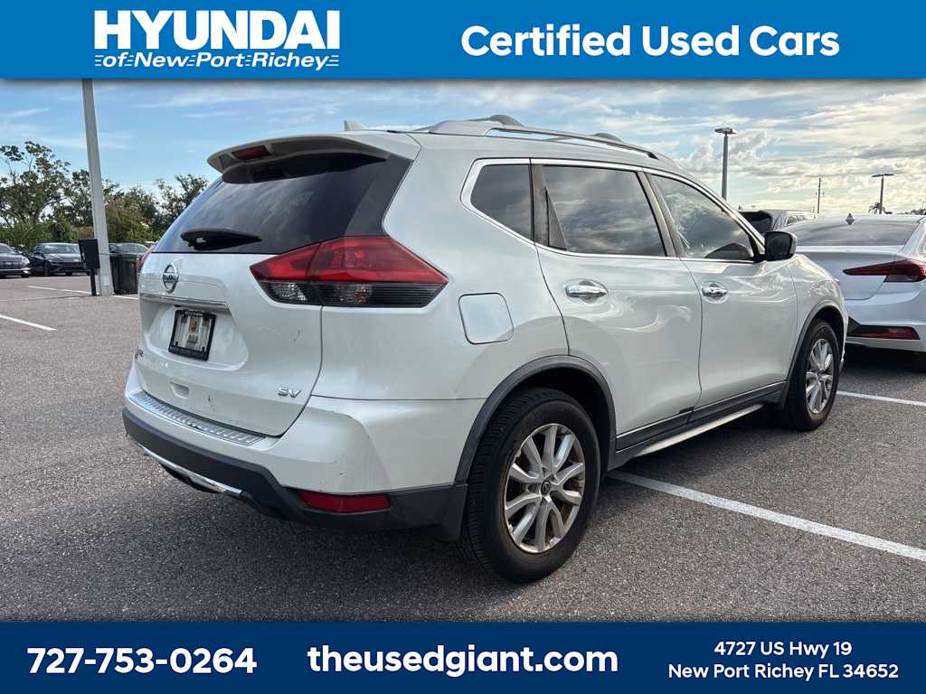 Thumbnail: 2018 Nissan Rogue - 3