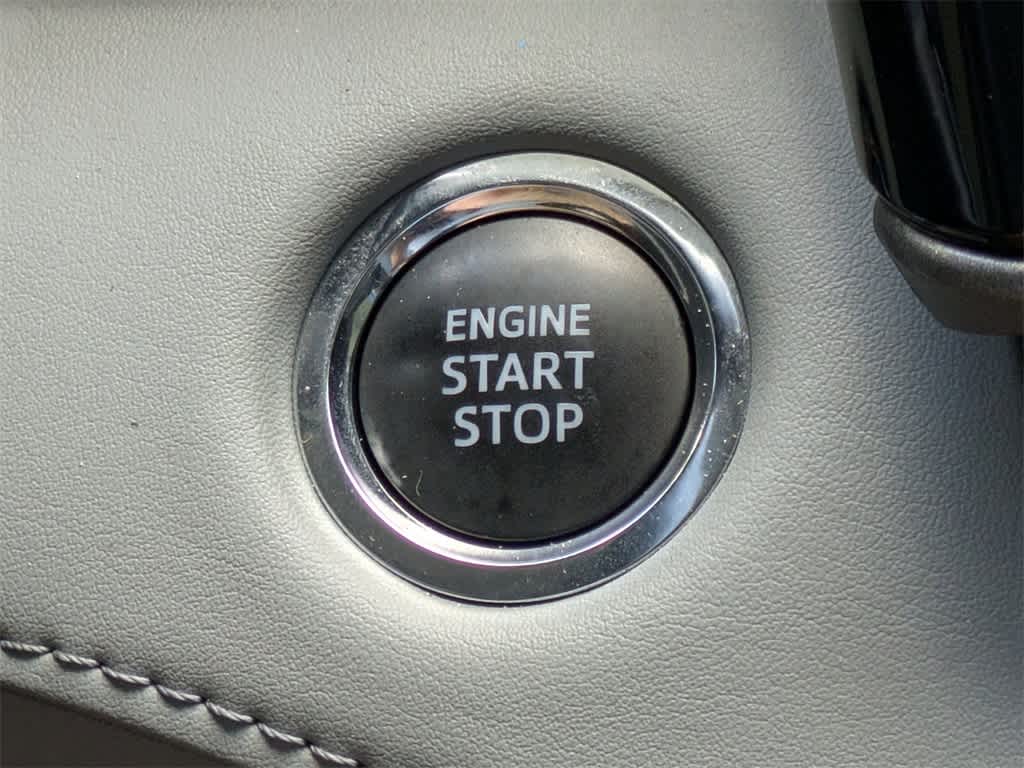 Thumbnail: 2022 Toyota Highlander - 43