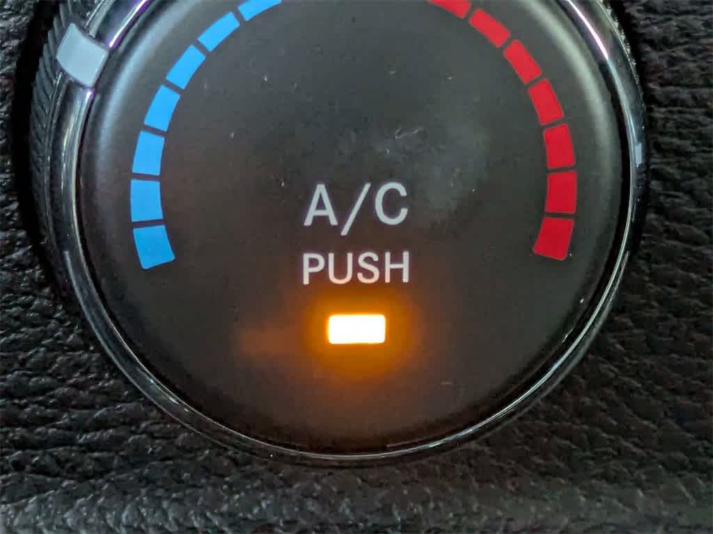 Thumbnail: 2016 Jeep Wrangler - 23