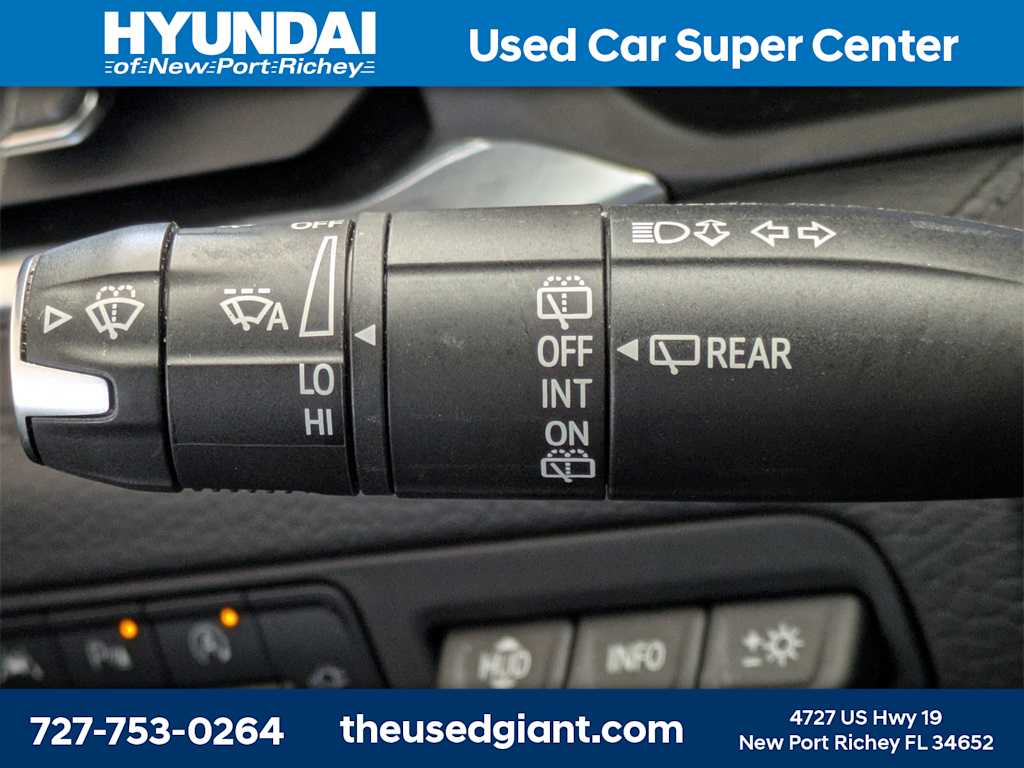 Thumbnail: 2022 GMC Yukon XL - 43