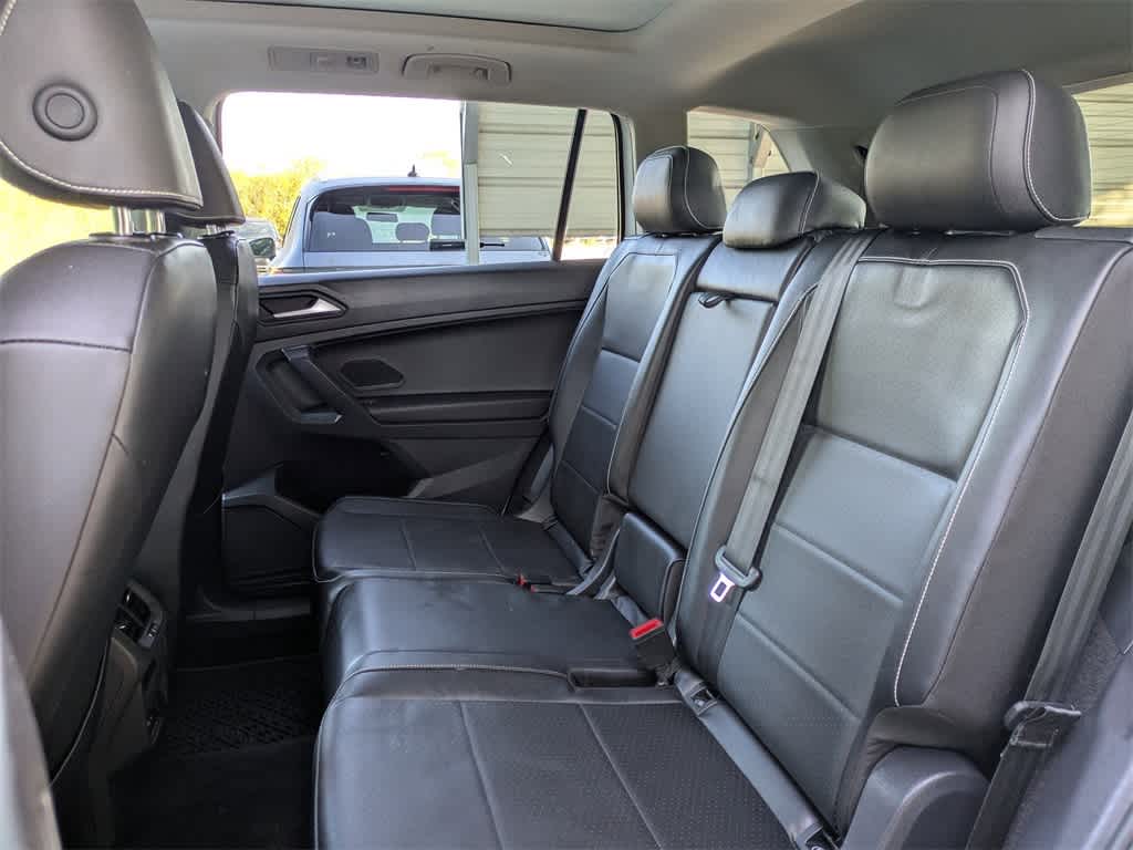 Thumbnail: 2021 Volkswagen Tiguan - 17