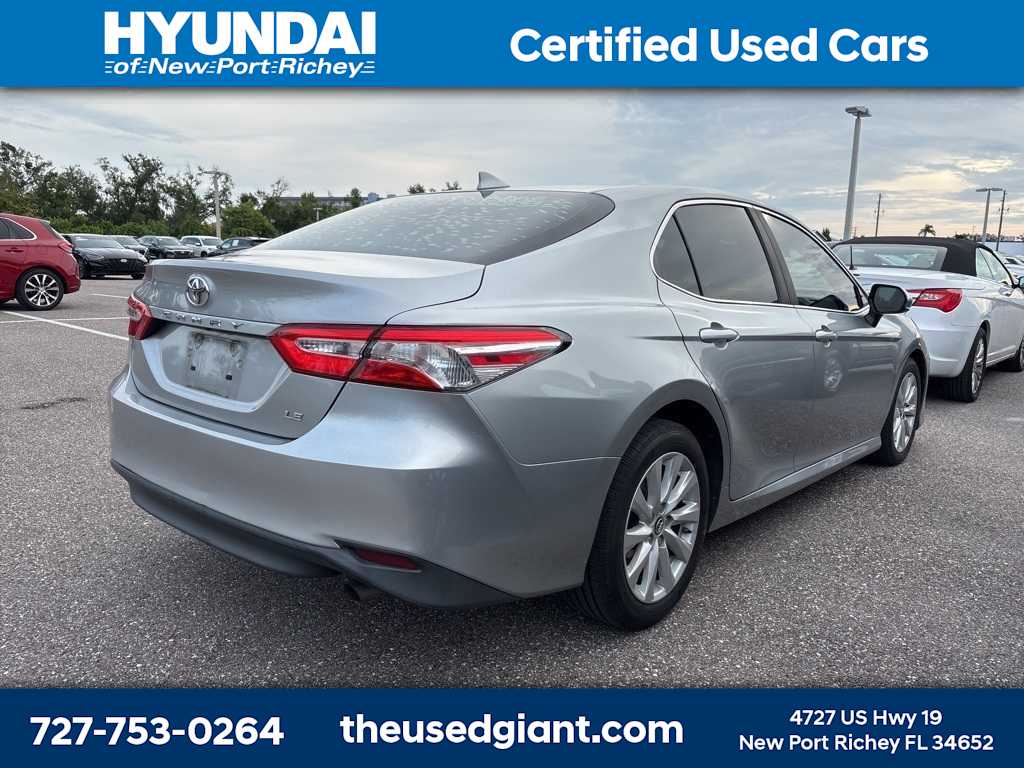 Thumbnail: 2019 Toyota Camry - 3