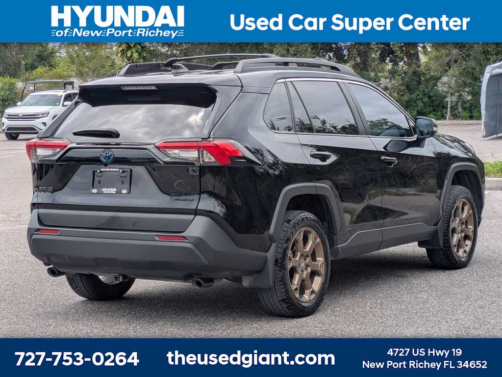 Thumbnail: 2024 Toyota RAV4 - 5