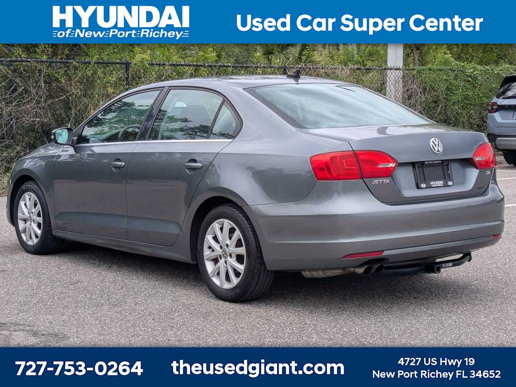 Thumbnail: 2014 Volkswagen Jetta - 3