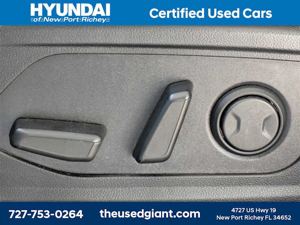 Thumbnail: 2023 Hyundai Santa Cruz - 22