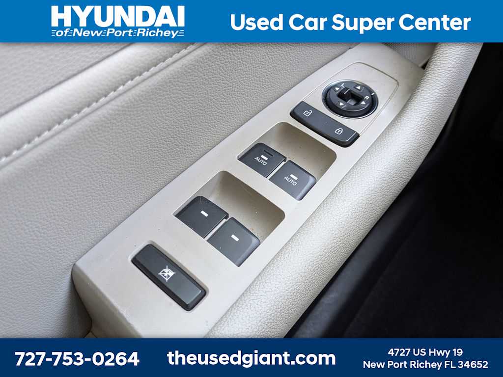 Thumbnail: 2015 Hyundai Sonata - 34