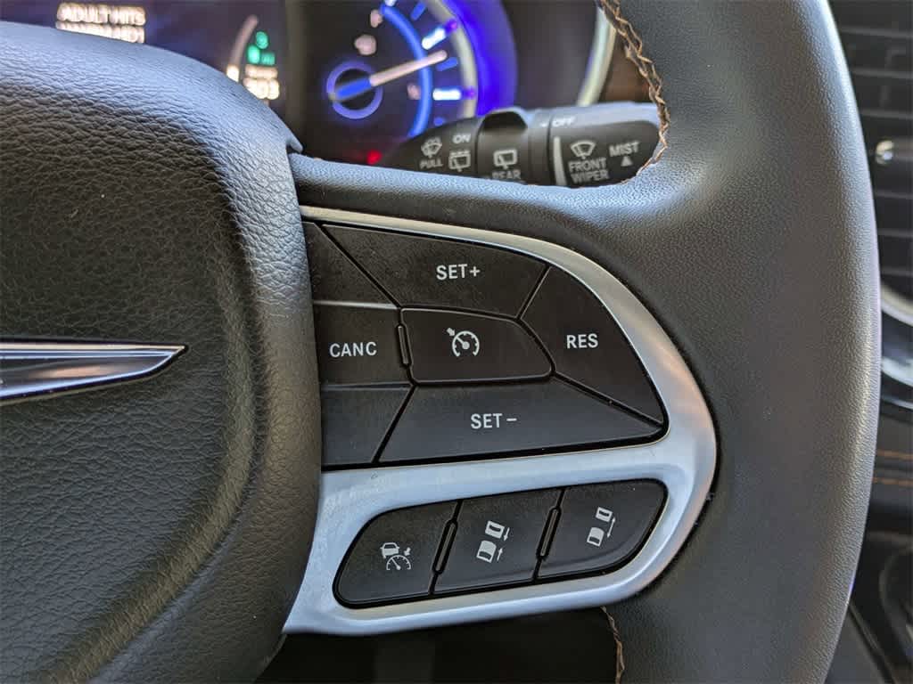 Thumbnail: 2022 Chrysler Pacifica - 51