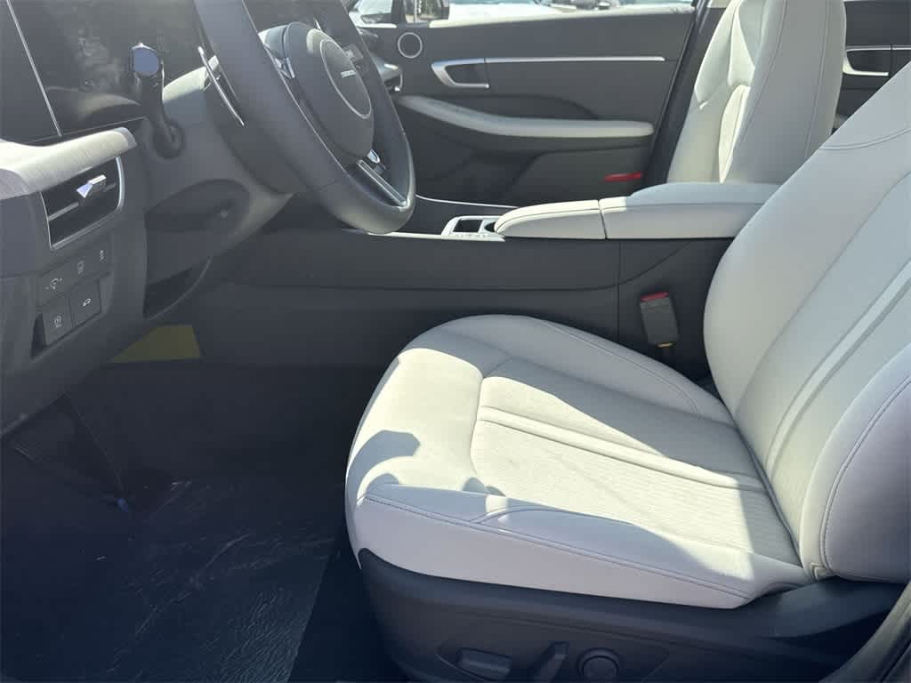 Thumbnail: 2025 Hyundai Sonata - 14