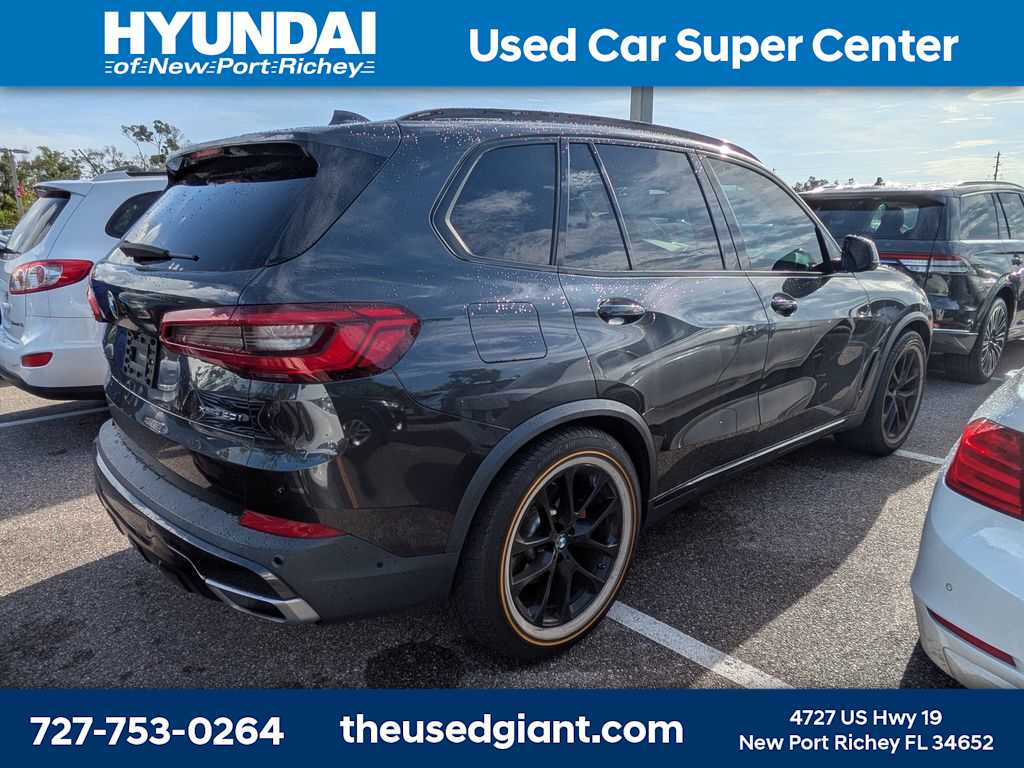 Thumbnail: 2019 BMW X5 - 2