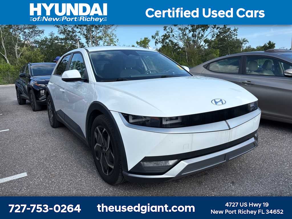 Thumbnail: 2022 Hyundai Ioniq 5 - 4