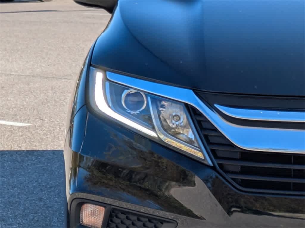 Thumbnail: 2018 Honda Odyssey - 9