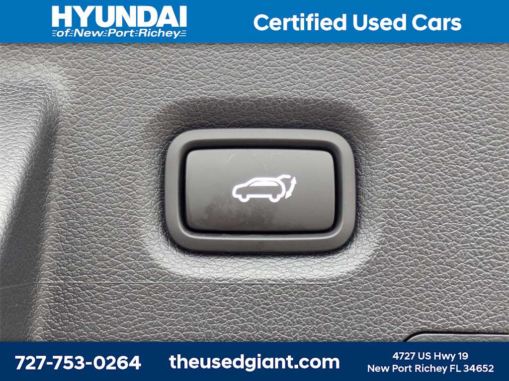 Thumbnail: 2023 Hyundai Santa Fe - 13