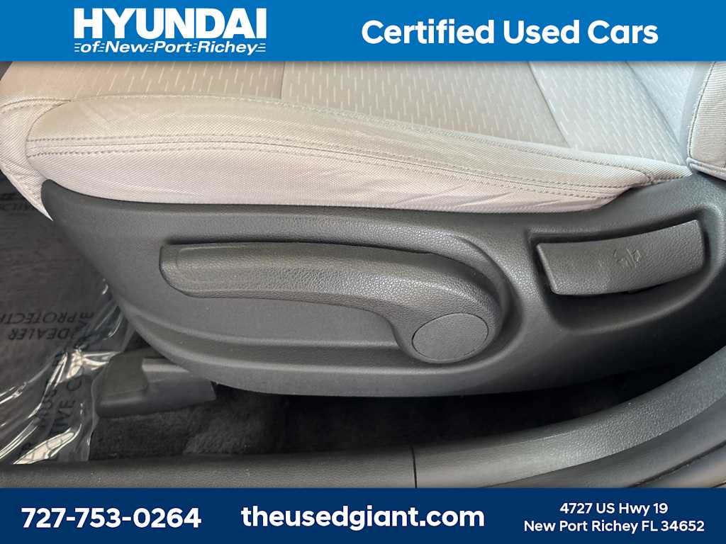 2020 Hyundai Tucson SE 20