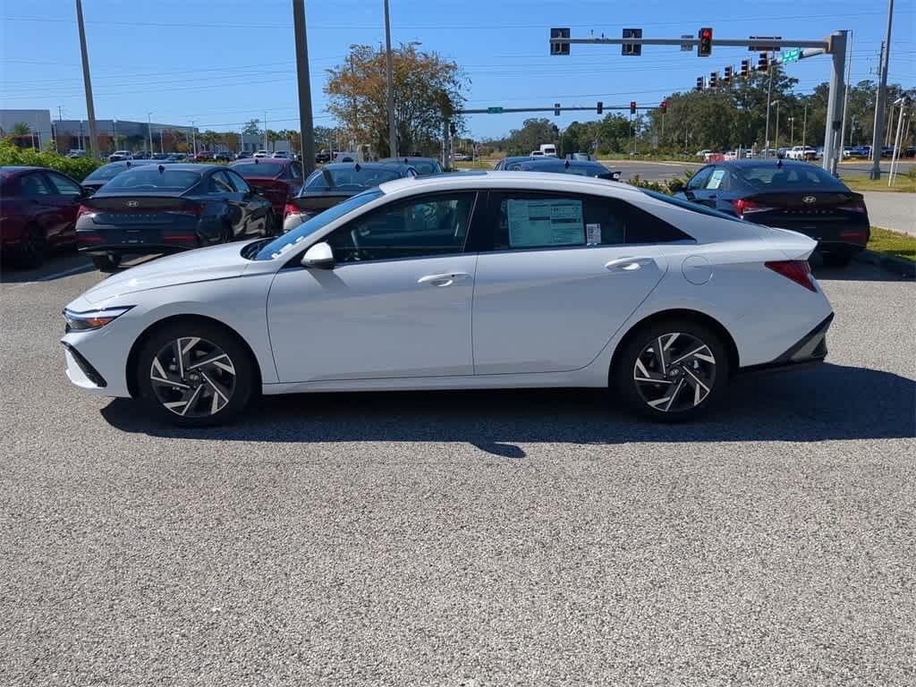 New 2026 Hyundai Elantra Limited Sedan