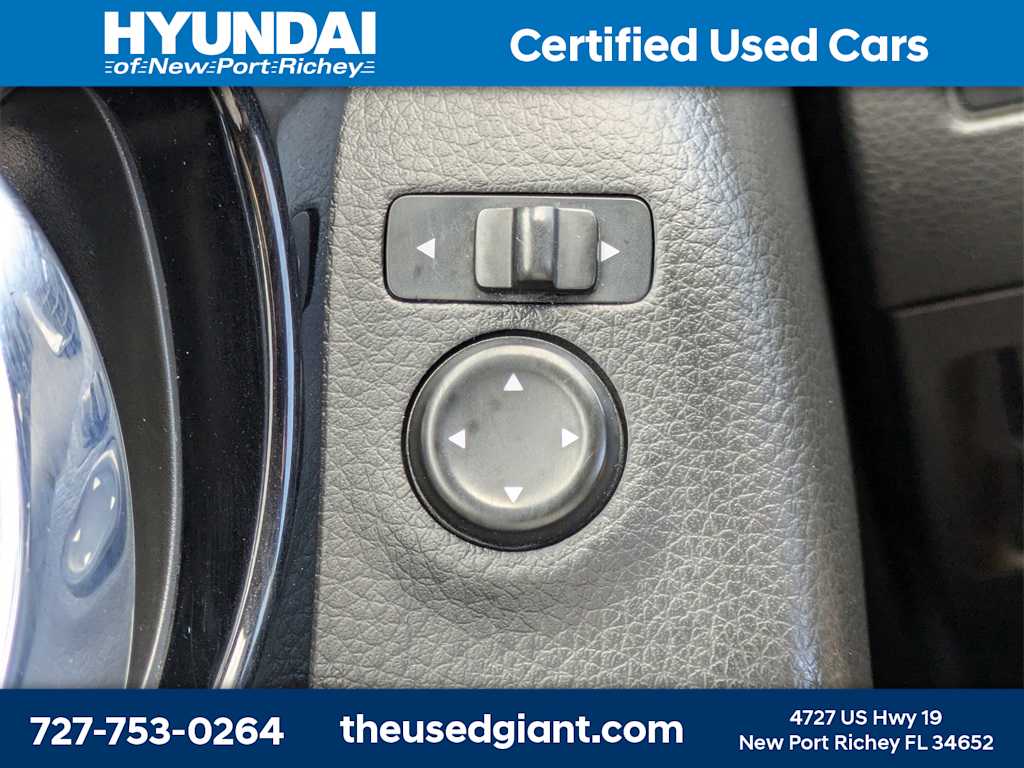 Thumbnail: 2018 Nissan Rogue Sport - 29