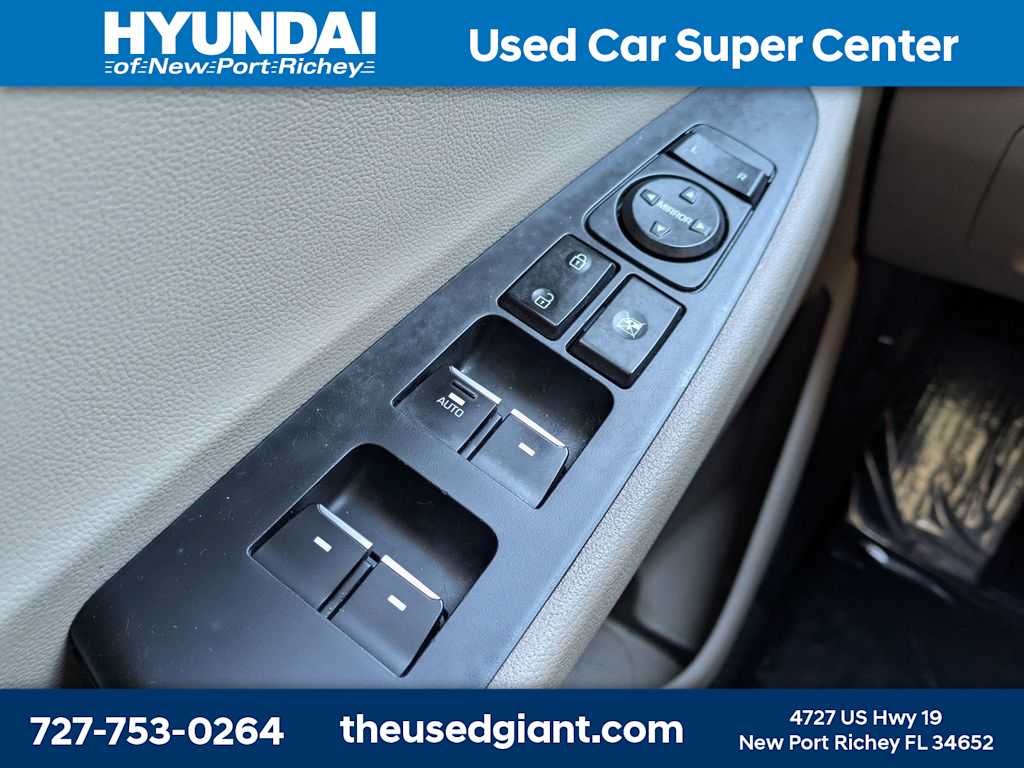 Thumbnail: 2021 Hyundai Tucson - 33