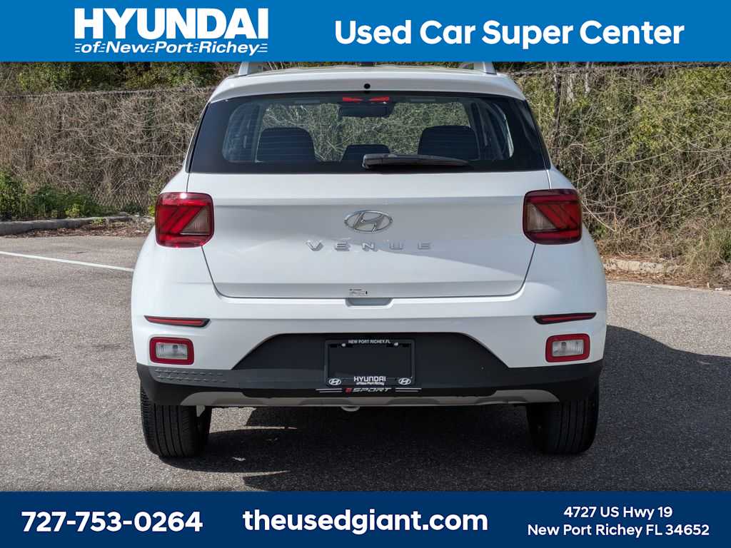 Thumbnail: 2026 Hyundai Venue - 4