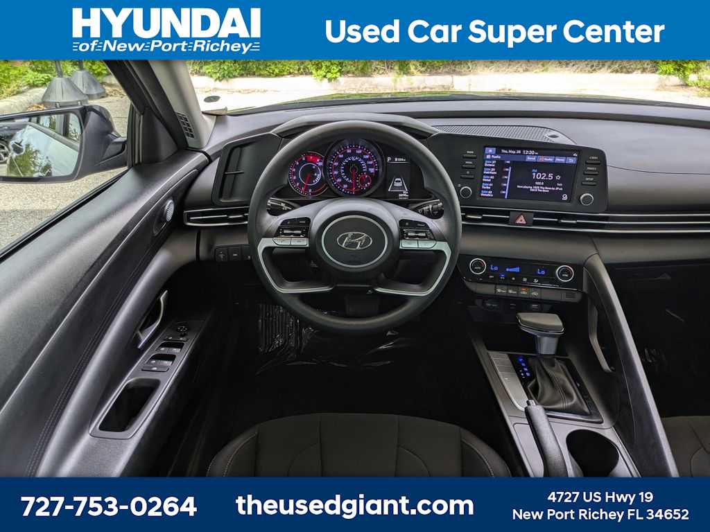 Thumbnail: 2023 Hyundai Elantra - 14