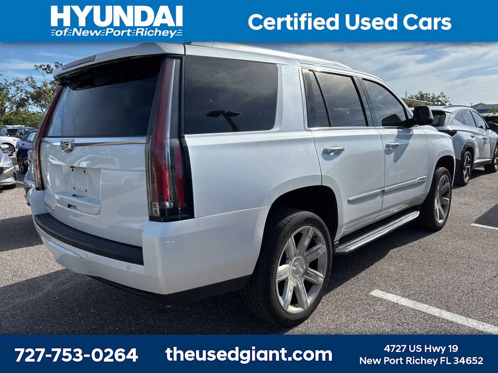 Thumbnail: 2016 Cadillac Escalade - 3