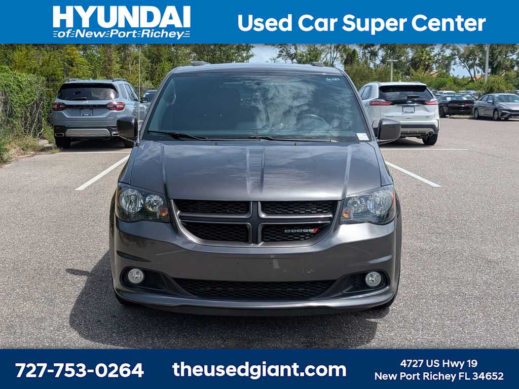 Thumbnail: 2017 Dodge Grand Caravan - 8