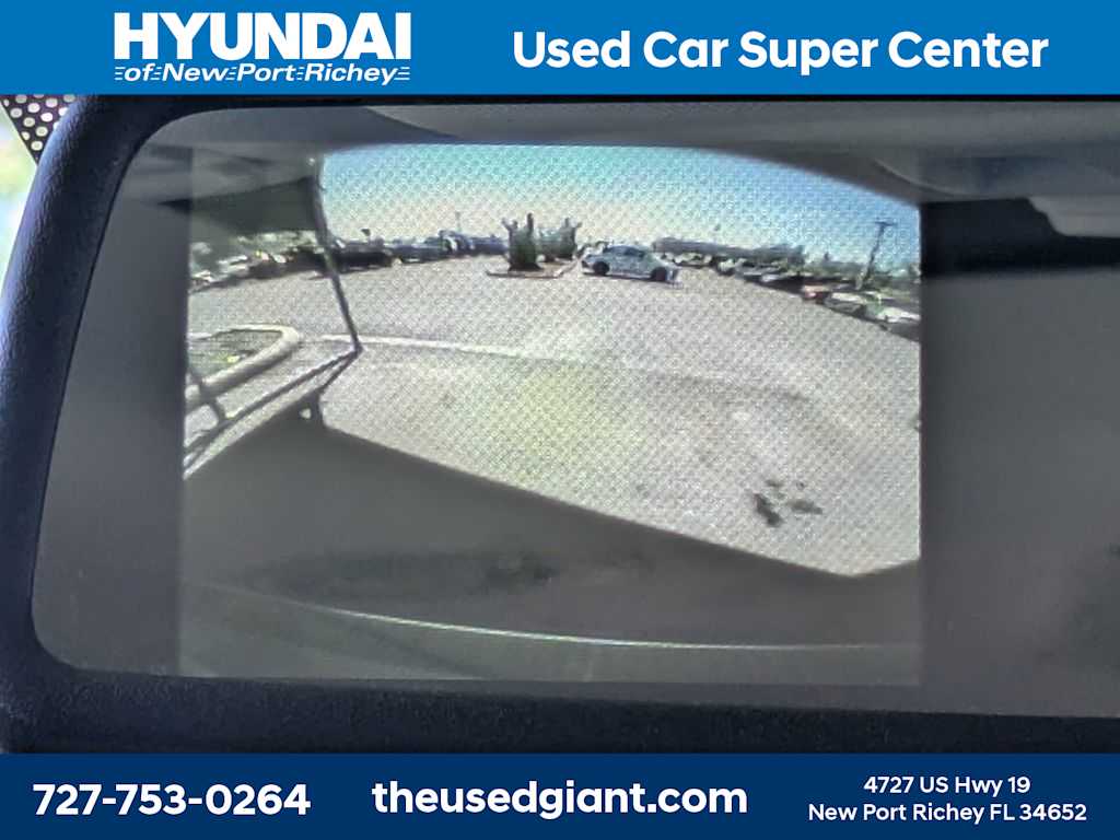 Thumbnail: 2011 Buick Enclave - 29