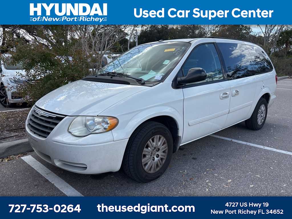 2007 Chrysler Town & Country LX -
                  New Port Richey, FL